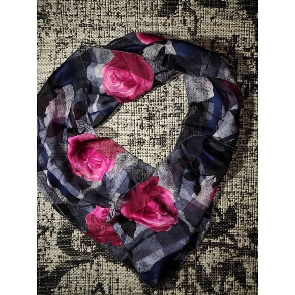 Vintage Cejon All Silk Pink Roses Flowers Hand Turned edges and Hem Neck Scarf - Picture 2 of 5